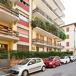 Piazza Oberdan Patio Apartment